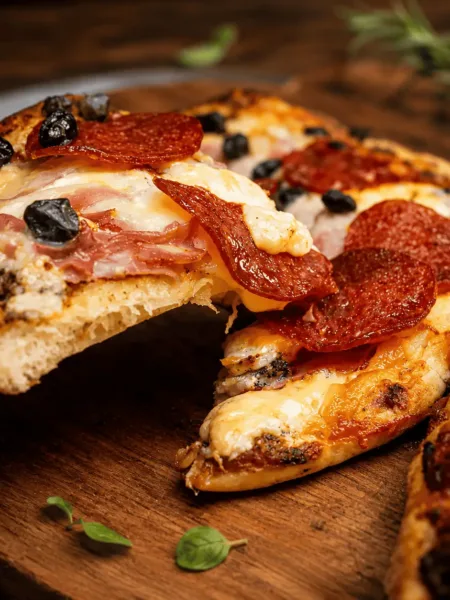 Keto Pizza Hefeteig, High Protein, KetoChameleons