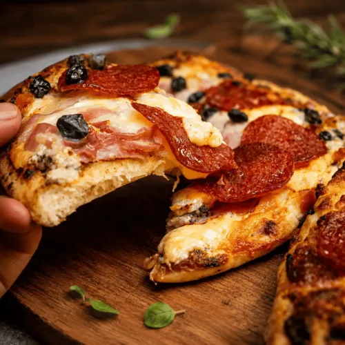 Keto Pizza Hefeteig, High Protein, KetoChameleons