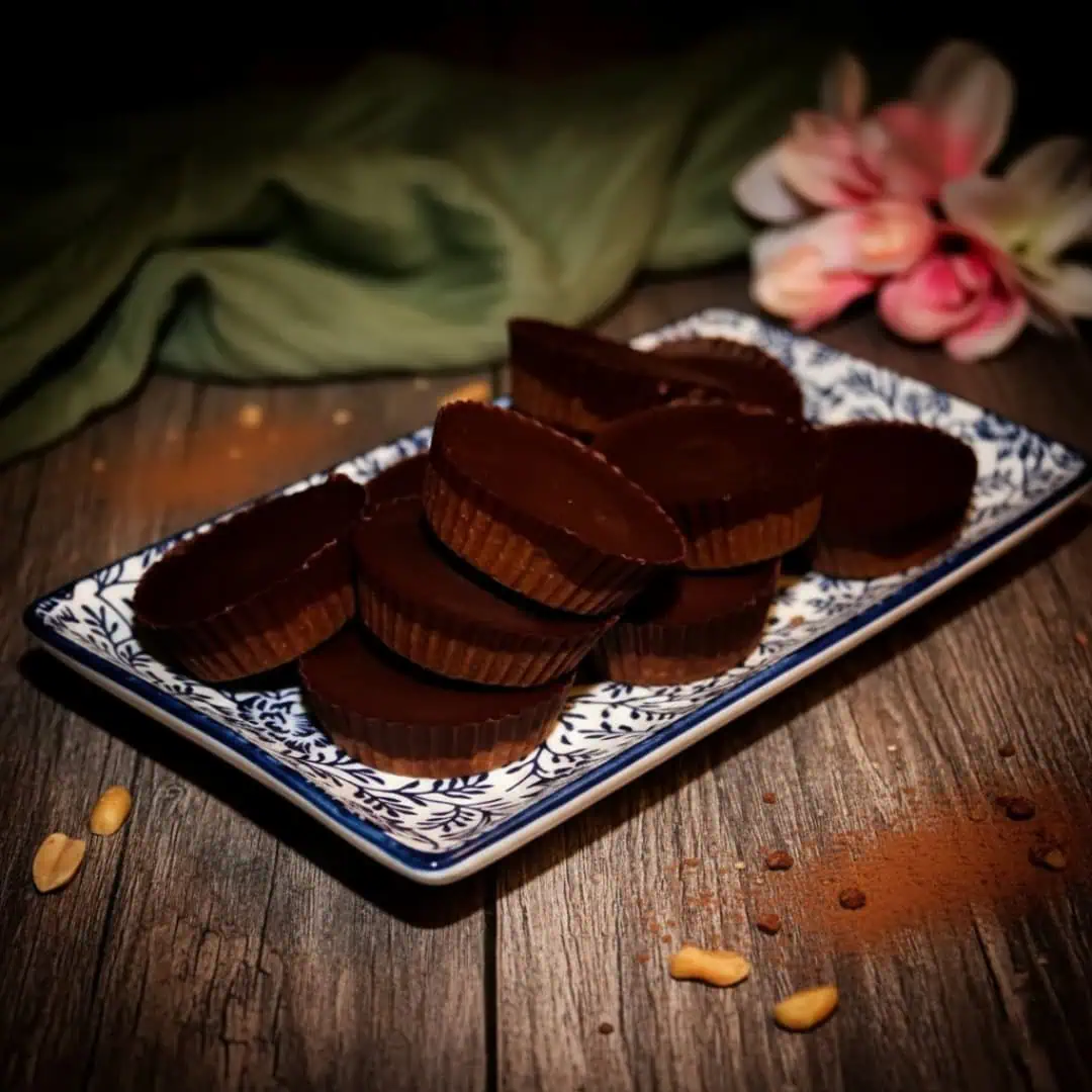 Keto Nuss Cups im Reese’s Stil