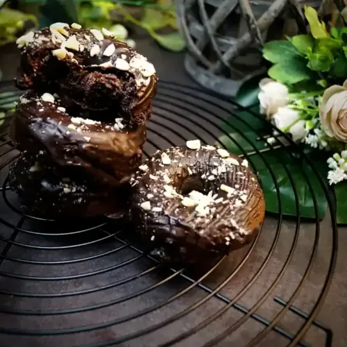 Keto Schoko Donuts, Keto Kuchen, Schokolade, Triple Chocolate, Chocolate Donut, Keto Backen, KetoChameleons