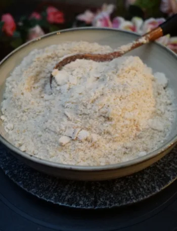 Mehl aus Huhn für die Carnivore Küche