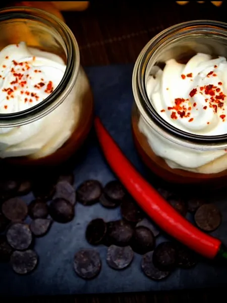 Cremiges, mexikanisches Schokoladendessert, zuckerfrei, Rezept, Keto