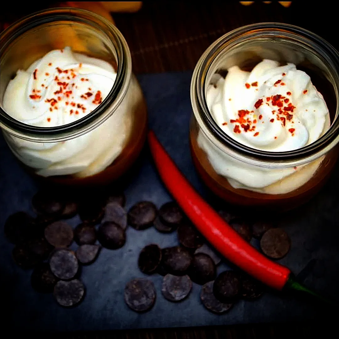 Cremiges, mexikanisches Schokoladendessert, zuckerfrei, Rezept, Keto