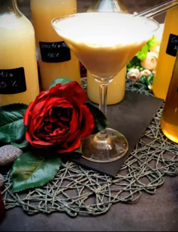 Keto Mastix Likör zum pur genießen oder als Basis für Cocktails, Rezept