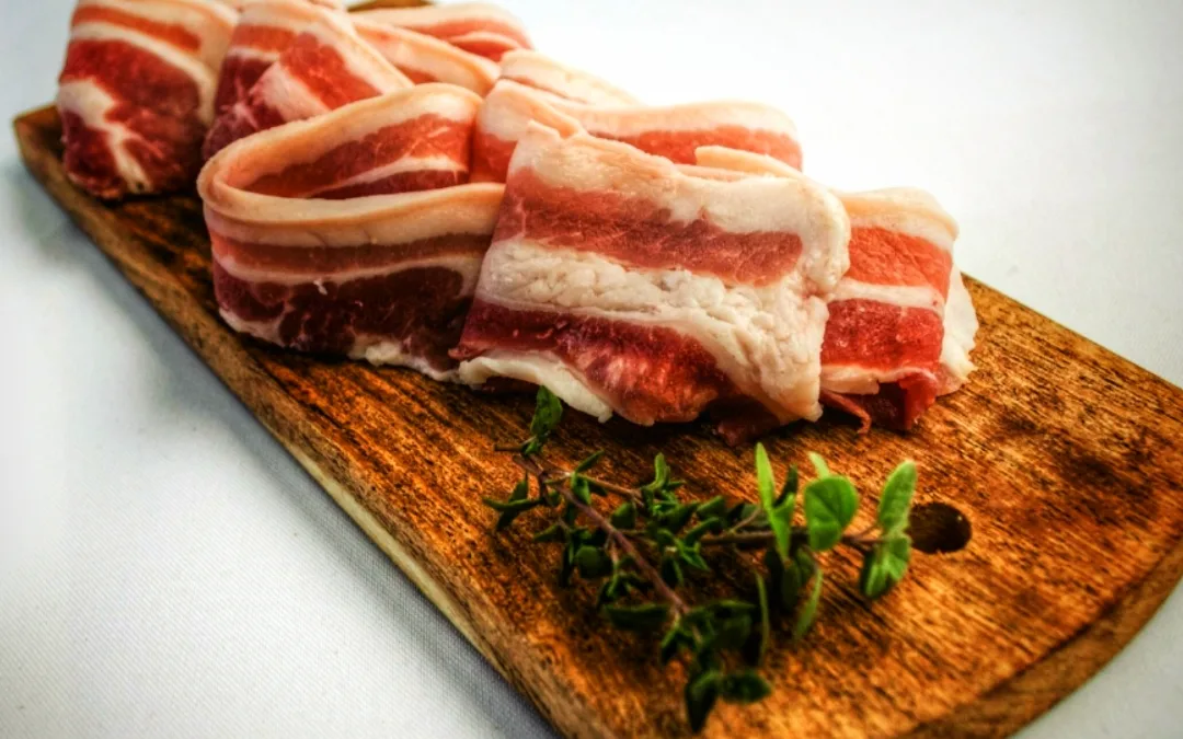 Makros für die Keto Ernährung 3 Makros für die Keto Ernährung Makros, Keto Ernährung, Kalorien, Nährstoffe, Bedarf