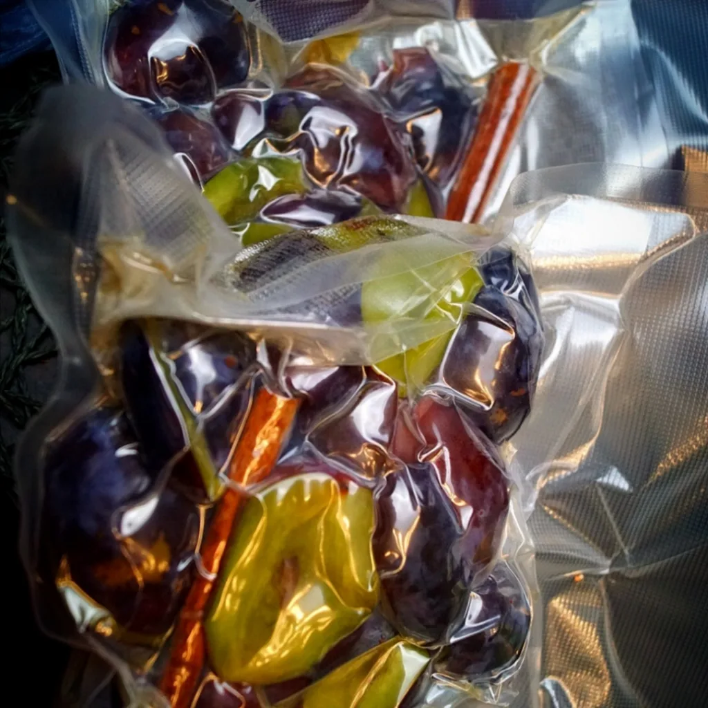 Obst Fermente in der Keto Küche 11 Obst Fermente in der Keto Küche Obst im Vakuum fermentieren, Keto, Rezept, Anleitung