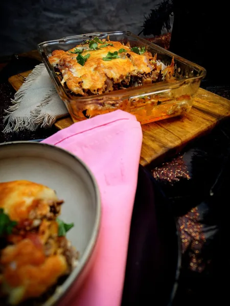 Keto Hackfleisch Auflauf aus Rinderhack, griechisch, Rezept