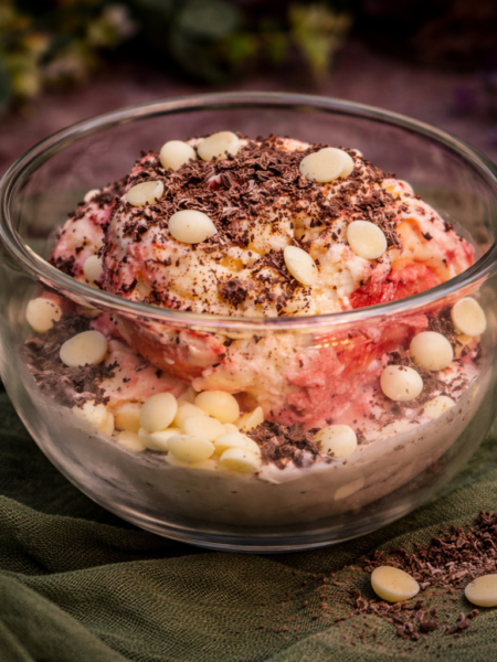 Keto Orangeneis mit Himbeeren