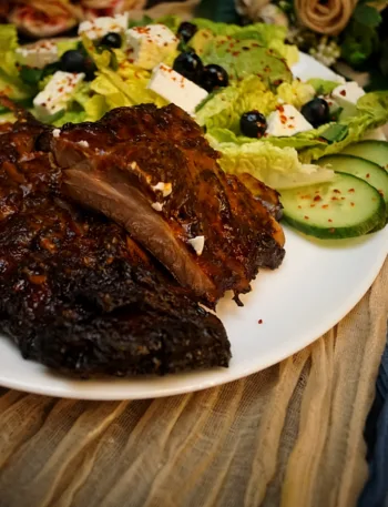 Keto Spareribs, grillen, smoken mit Salat