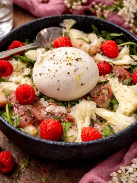 Keto Salat Spargel Burrata, Himbeere KetoChameleons