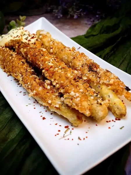Weißer Keto Knusperspargel