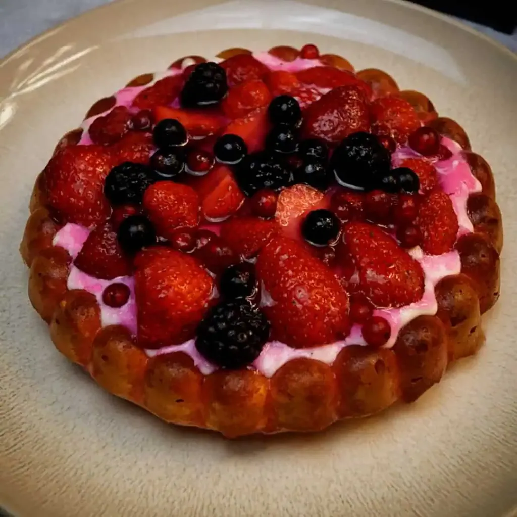 Keto Erdbeerkuchen weiße Schoki
