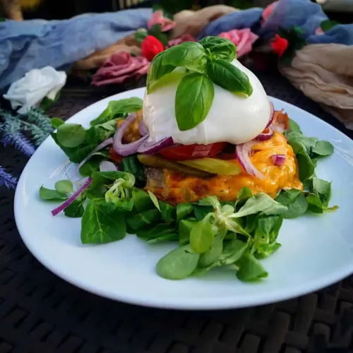 Naked Keto Burger ohne Bun, 3 Käse, Rezept