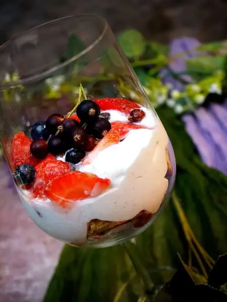 Keto Schichtdessert, Frischkäse Mousse, Biscotti, Rezept