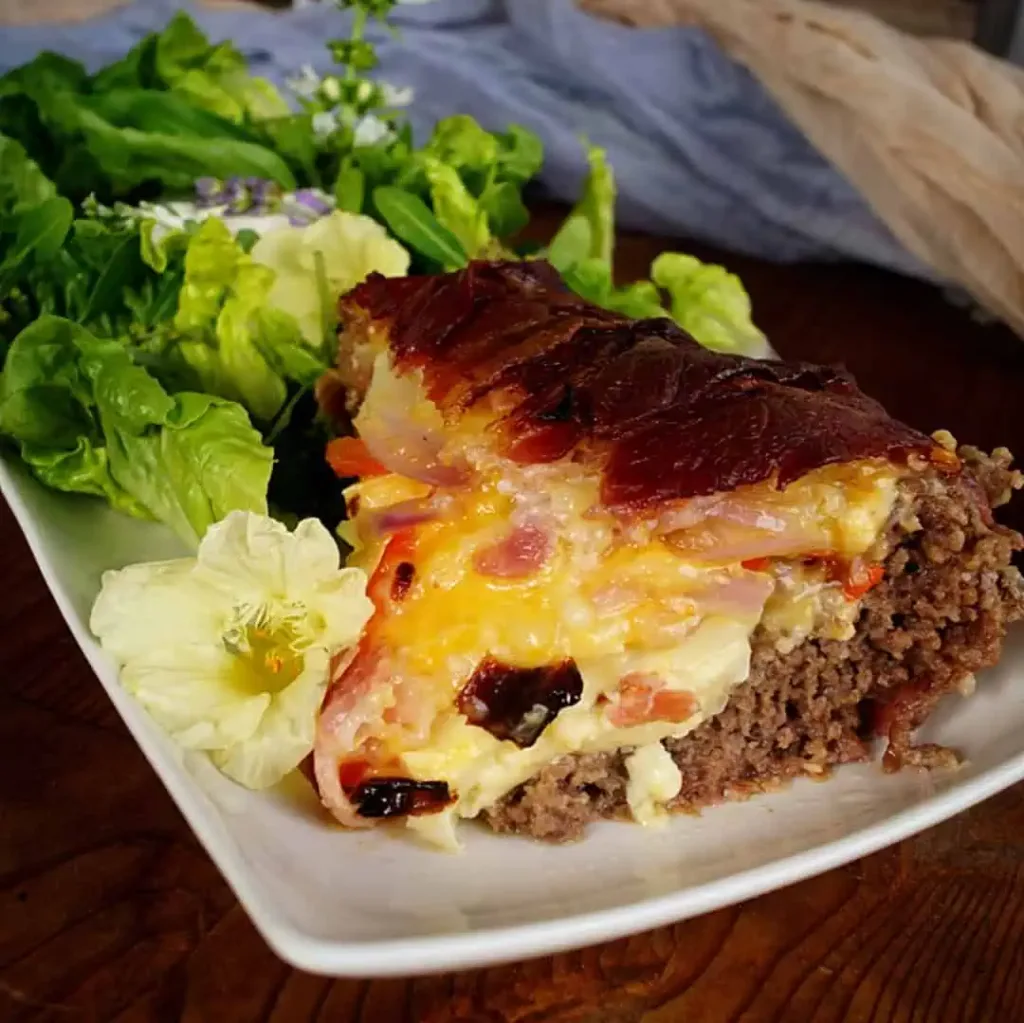 Keto Bacon Bombe vom Grill