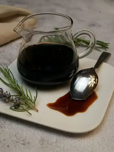 Keto-Balsamico-Creme, Balsamico, zuckerfrei, italienisch, Antipasti, Italien, Rezept, KetoChameleons