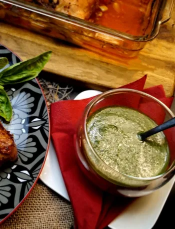 Keto Chimichurri - argentinische Kräutersoße1