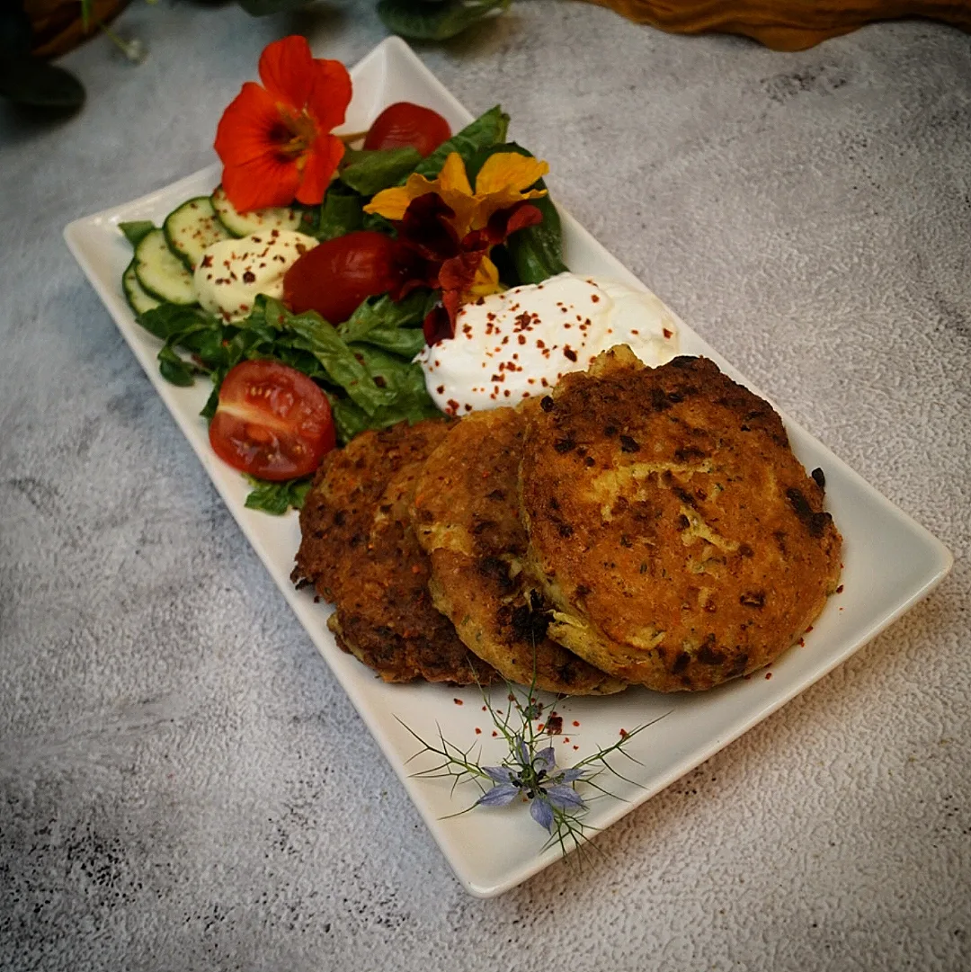 Keto Huehnchen Zucchini Roesti2 2 Unser leckeres Keto Erdbeer Tiramisu aus dem Glas vereint Keto Löffelbiskuit mit feinem Kaffeearoma, cremiger Mascarpone Creme und frische Beeren aus dem Garten.