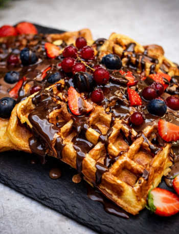 Keto Waffeln belegt