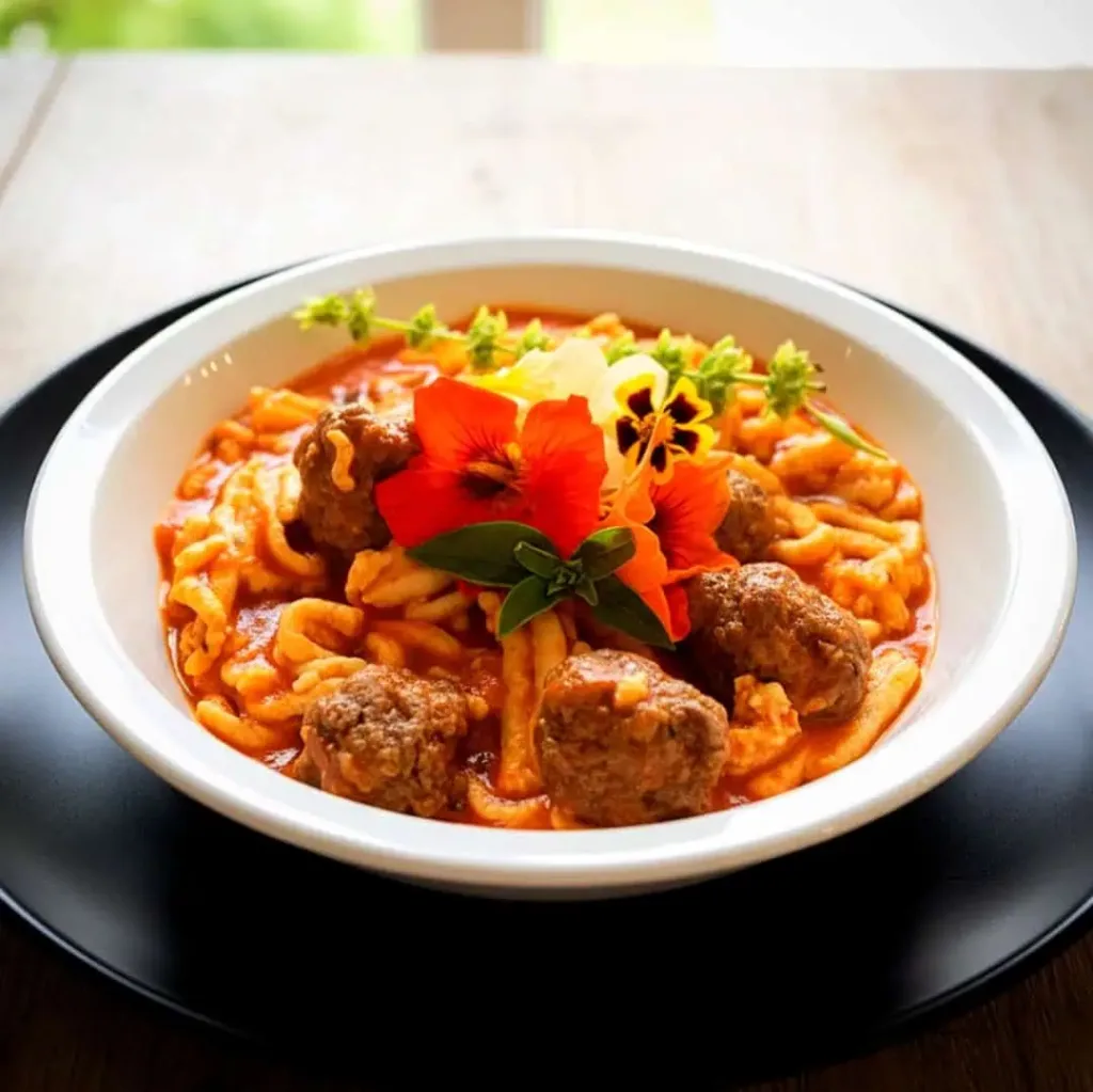 Keto Gabel Spaghetti Tomate Fleischbällchen