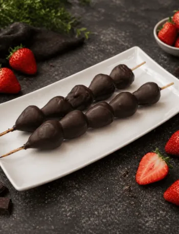 Keto Schoko Erdbeeren, Erdbeerspieße, Schokolade, KetoChameleons